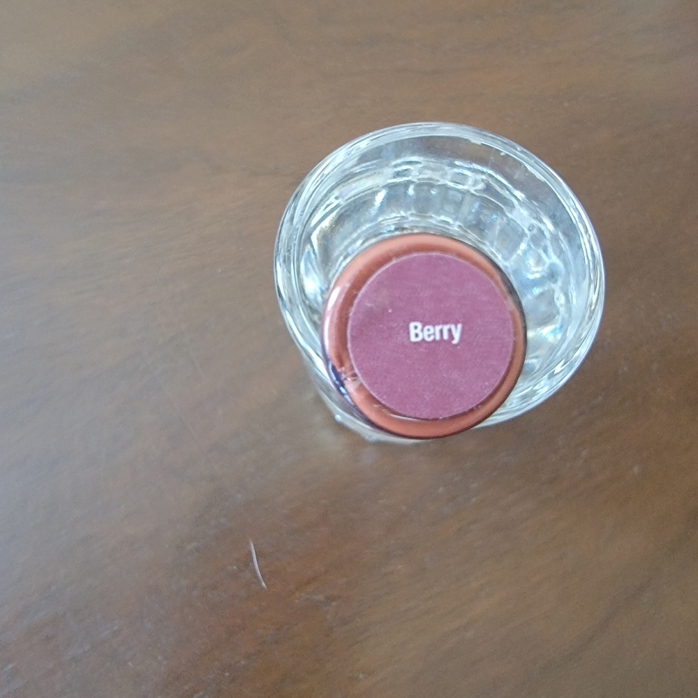 SeneGence Lip Sense - Berry - New